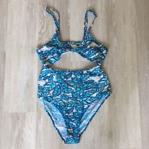 One piece bathing suit